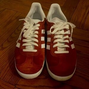 Adidas Gazelle - Burgundy US5 women/ US4 men (worn twice only)